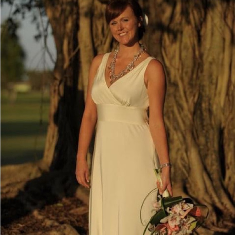 J.Crew off-white wedding dress size 12, simple yet elegant